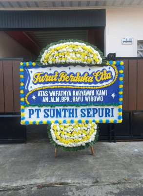 Papan Bunga Duka di Sikumana