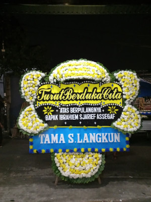 Papan Bunga Duka di Sikumana